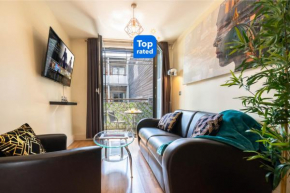 Haus Balcony Apartment l Arcadian l Secure Parking l TOP RATED l Town Centre